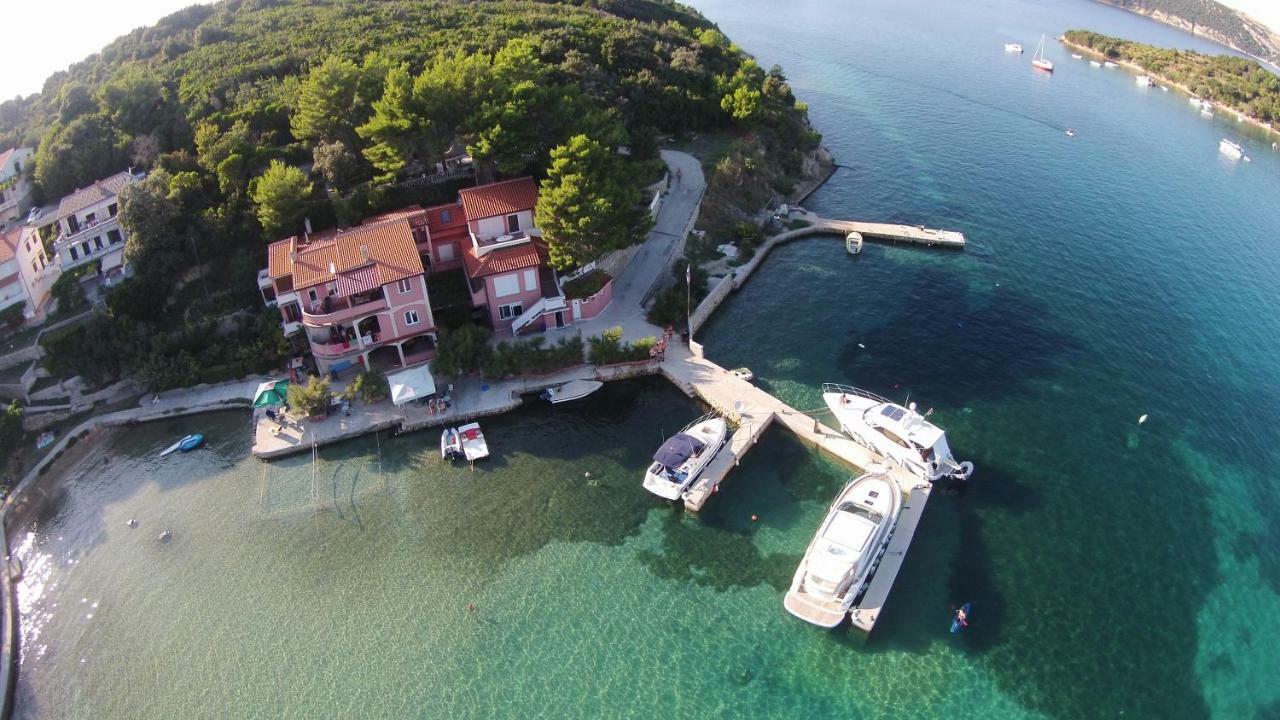 Apartments Zala Matusan Supetarska Draga Exteriér fotografie