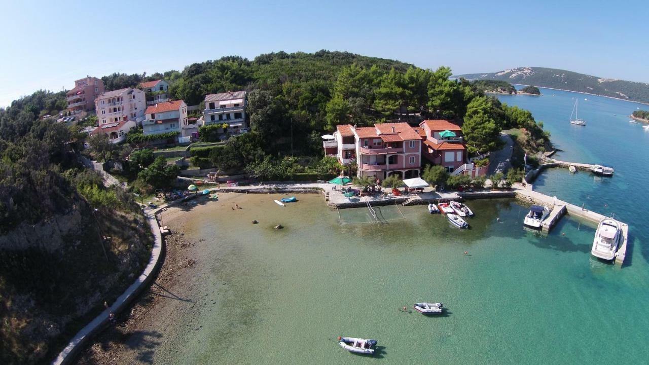 Apartments Zala Matusan Supetarska Draga Exteriér fotografie
